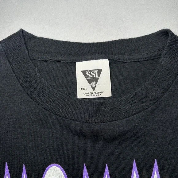 Vintage 90s Dinosaurs T Shirt Not‎ The Momma Rare Single Stitch Black SSI Large